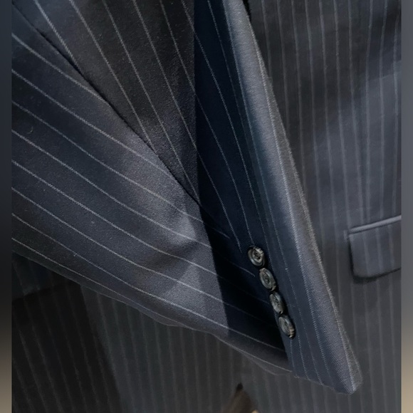 Suit Ralph Lauren Jacket and Pant. Navy blue color. Pants size 36, jacket 46R - Picture 1 of 10